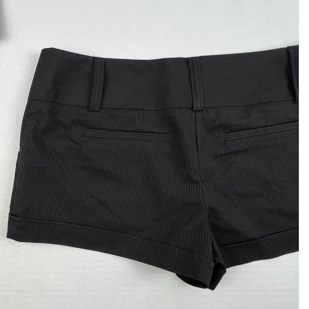 CHARLOTTE RUSSE Pinstripe Cuffed Shorts Womens 10 Y2K Office Siren Coquette - Picture 9 of 14